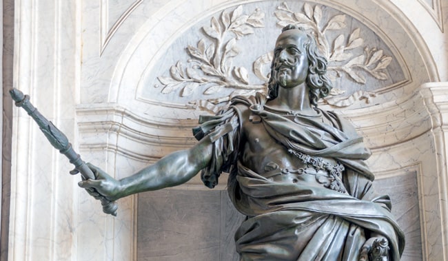 Estatua de Felipe IV en Santa María La Mayor en Roma